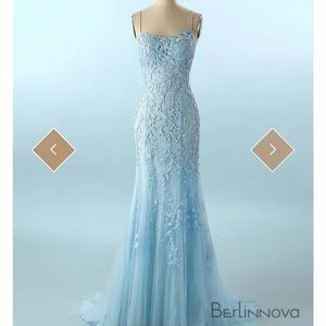 BRAND NEW NEVER WORN PROM DRESS SIZE 4